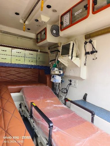 Ventilator Ambulance for Hospital Transfer in Lucknow