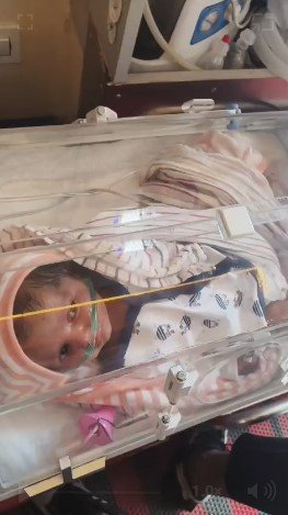 Pediatric and neonatal ambulance for child medical transfer